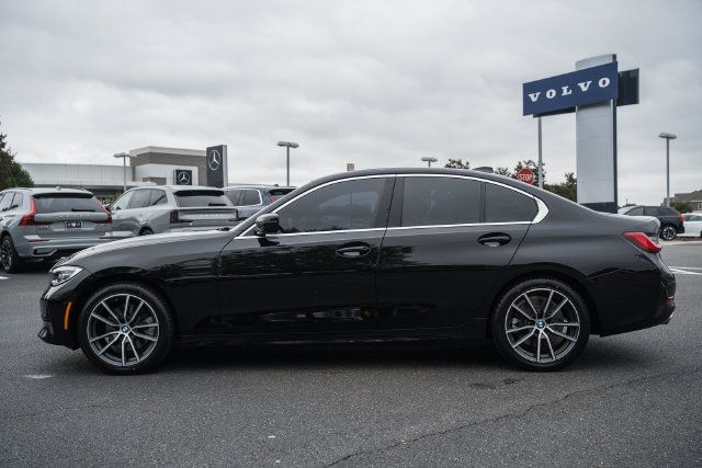 Used 2020 BMW 330i xDrive Sedan w/ Convenience Package AWD/4WD image 4