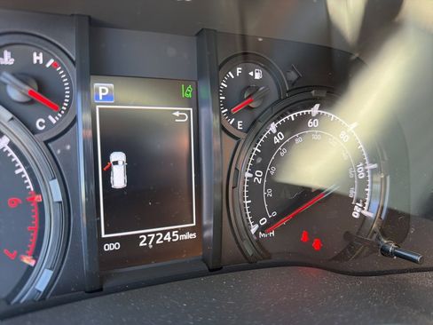 Used 2023 Toyota 4Runner SR5 image 24