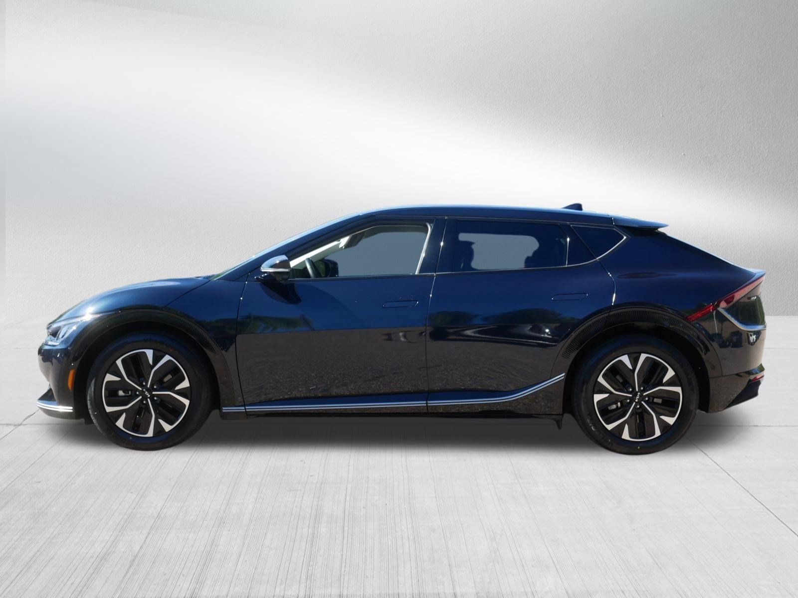 Certified 2024 Kia EV6 Wind w/ Wind Technology Package AWD/4WD image 4