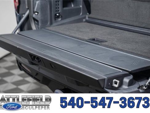 New 2025 Ford Expedition Active image 12