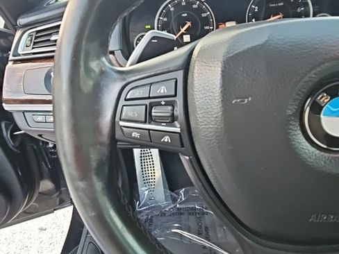 Used 2015 BMW 750i image 12