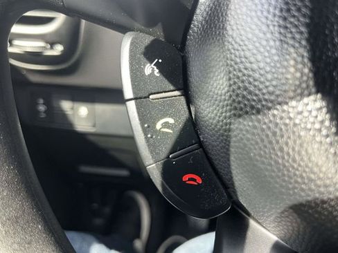 Used 2016 Kia Soul image 17