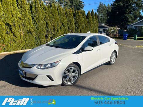Used 2017 Chevrolet Volt Premier w/ Driver Confidence II Package image 2