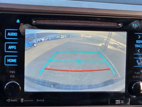 Used 2017 Toyota Tacoma TRD Off-Road image 16