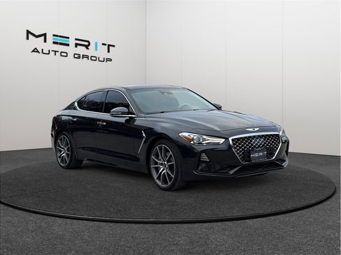 Used 2019 Genesis G70 3.3T Design image 1