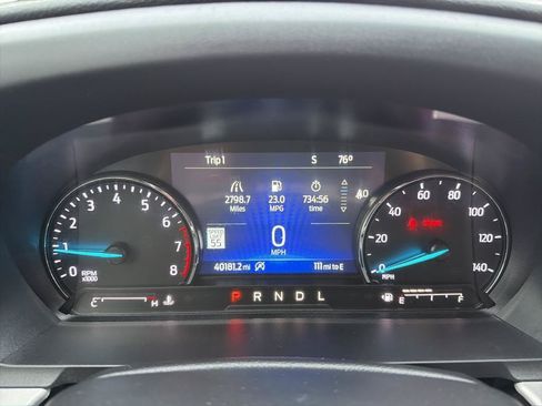 Used 2024 Ford Explorer XLT w/ Equipment Group 202A RWD image 8