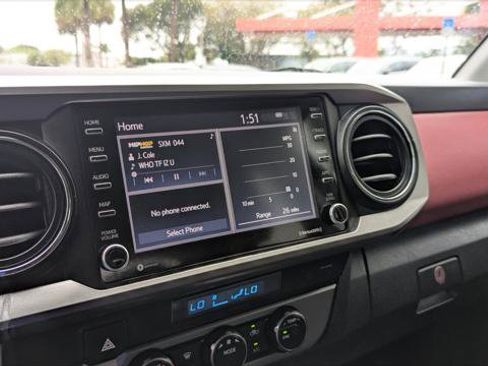 Used 2021 Toyota Tacoma SR5 image 26