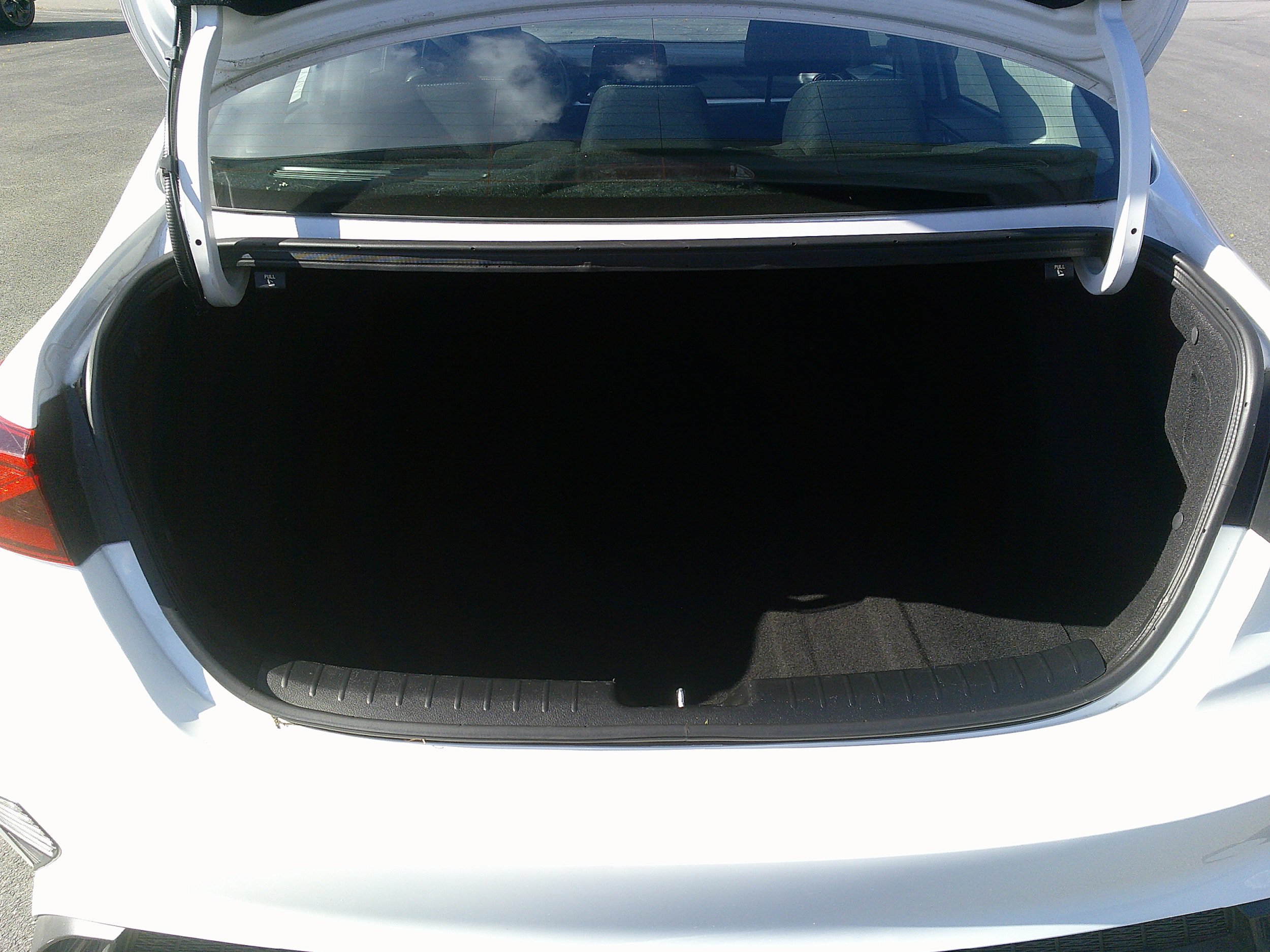 Used 2024 Kia Forte LXS FWD image 18