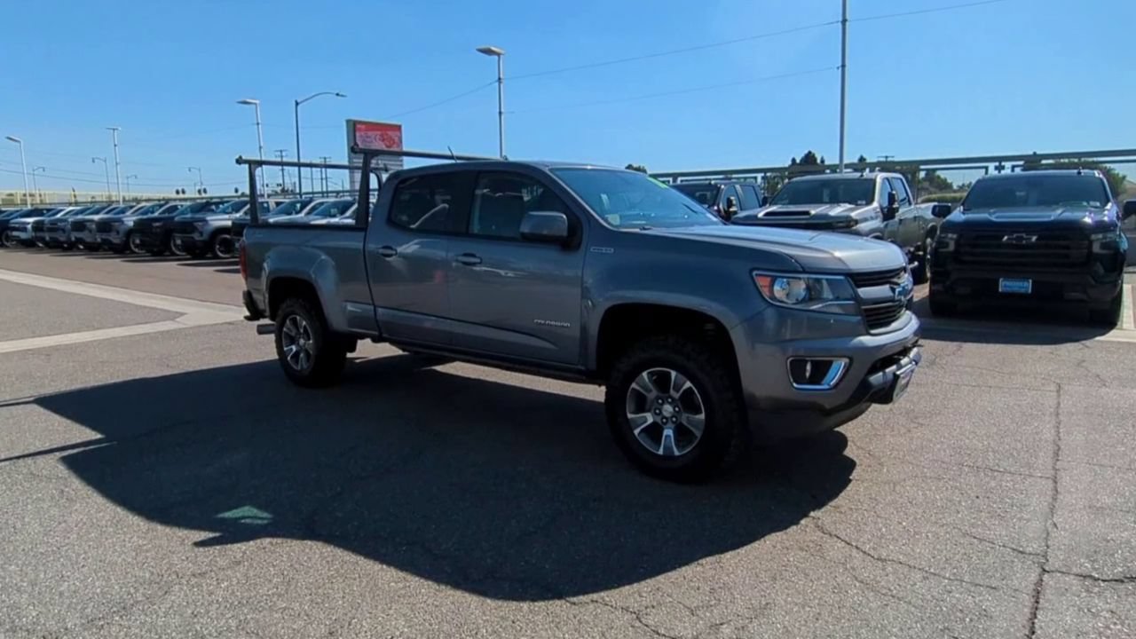 Used 2018 Chevrolet Colorado Z71 AWD/4WD image 2