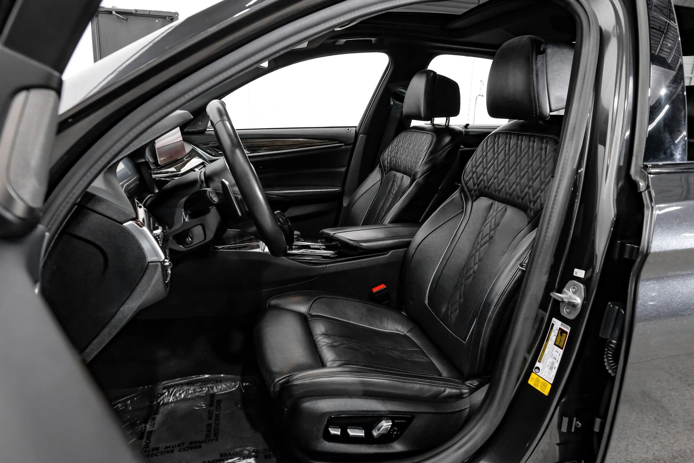 Used 2019 BMW 540i w/ M Sport Package RWD image 48