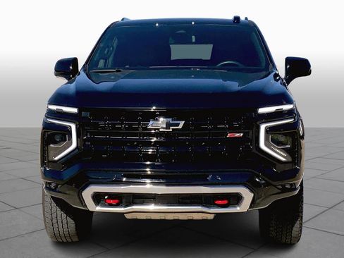 Certified 2025 Chevrolet Suburban Z71 image 4