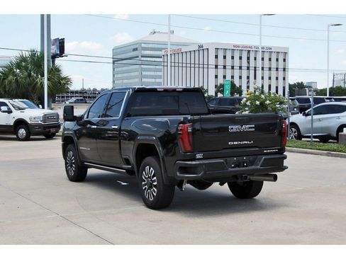 Used 2024 GMC Sierra 2500 Denali Ultimate AWD/4WD image 4