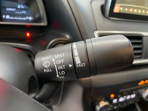 Used 2015 MAZDA MAZDA3 i Touring w/ Technology Package image 20