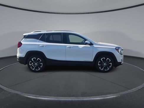 Certified 2022 GMC Terrain SLT w/ Infotainment Package II AWD/4WD image 9