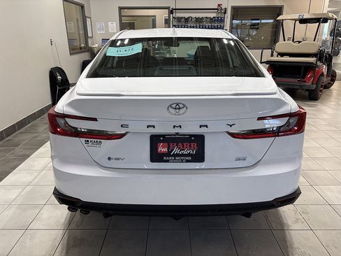 New 2026 Toyota Camry SE FWD image 3