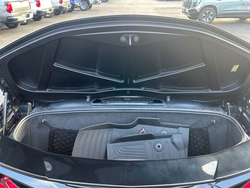 Used 2022 Chevrolet Corvette Stingray Premium Conv w/ Z51 Performance Package image 23