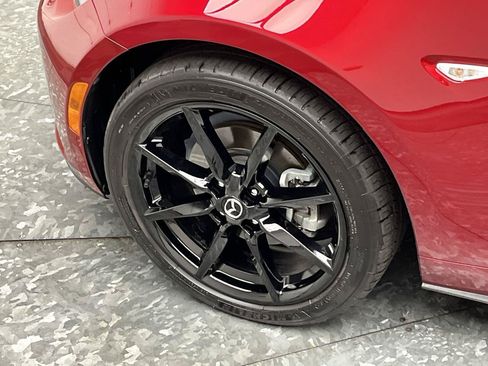 Used 2021 MAZDA MX-5 Miata RF Grand Touring RWD image 26