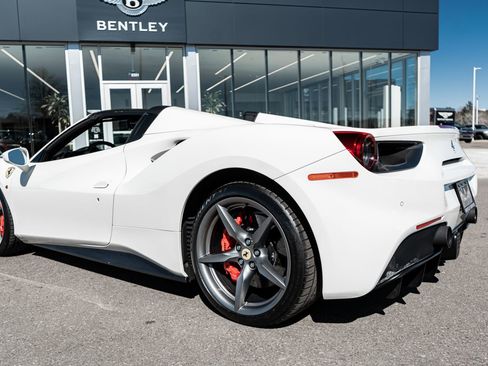 Used 2017 Ferrari 488 Spider RWD image 9