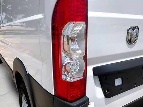Used 2025 RAM ProMaster 2500 w/ Convenience Group FWD image 27