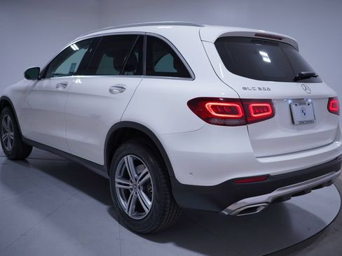 Used 2021 Mercedes-Benz GLC 300 image 3