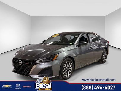 Used 2024 Nissan Altima 2.5 SV