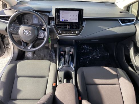 Used 2024 Toyota Corolla LE image 19