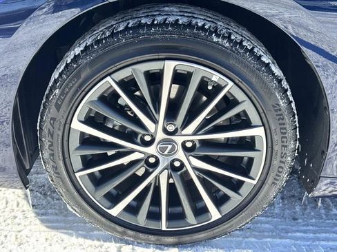 Certified 2025 Lexus ES 300h 300h w/ Premium Package image 9