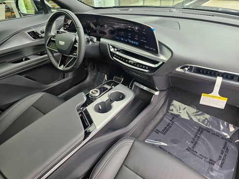 New 2027 Cadillac Lyriq Sport AWD/4WD image 10