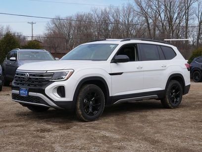 New 2026 Volkswagen Atlas Peak Edition