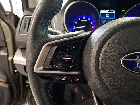 Used 2018 Subaru Outback 3.6R Touring image 21