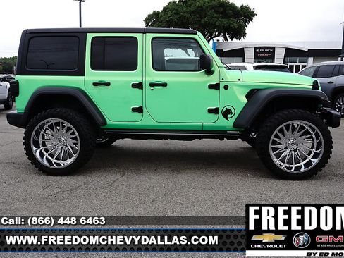 Used 2024 Jeep Wrangler Sport S image 41