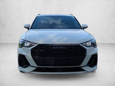 Used 2021 Audi Q3 2.0T Premium w/ Convenience Package AWD/4WD image 2