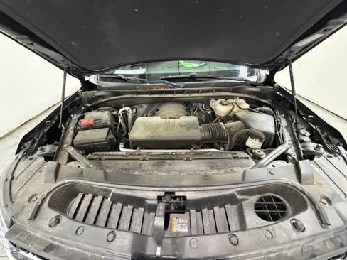 Used 2023 Chevrolet Suburban LT w/ Luxury Package AWD/4WD image 15