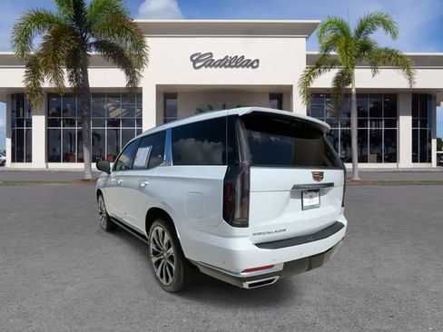 Certified 2026 Cadillac Escalade Luxury w/ Touring Package AWD/4WD image 11