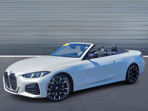 Used 2025 BMW 430i Convertible image 1
