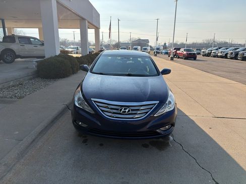 Used 2013 Hyundai Sonata SE image 2