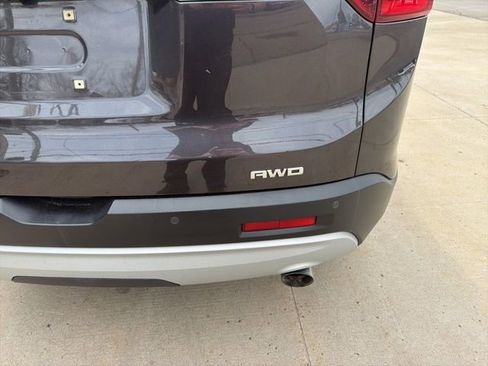 Used 2017 GMC Acadia SLE w/ Driver Alert Package I image 14