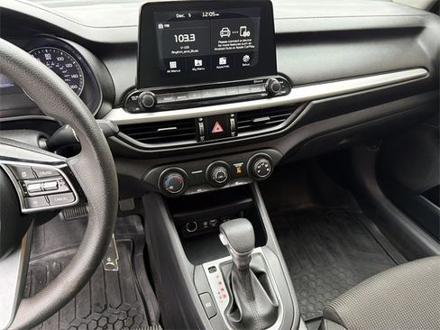 Used 2020 Kia Forte LXS image 27