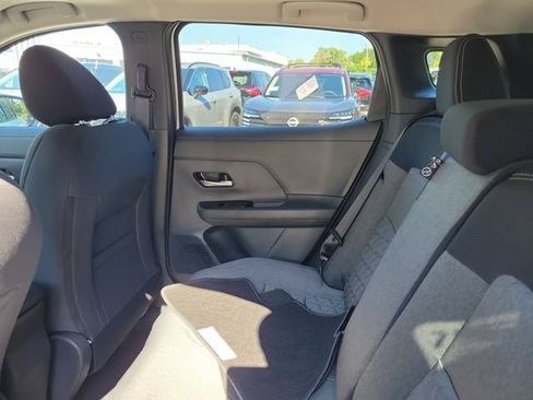 New 2026 Nissan Kicks SV w/ SV Premium Package FWD image 10