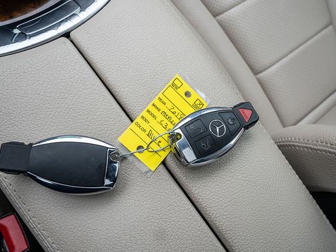 Used 2018 Mercedes-Benz C 300 4MATIC Sedan w/ Multimedia Package image 31