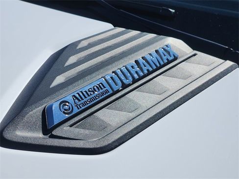 Used 2024 Chevrolet Silverado 2500 LT image 13