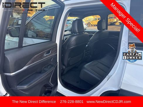 Used 2023 Jeep Grand Cherokee 4WD 4xe image 11