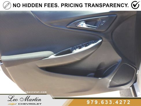 Used 2024 Chevrolet Malibu LT FWD image 15