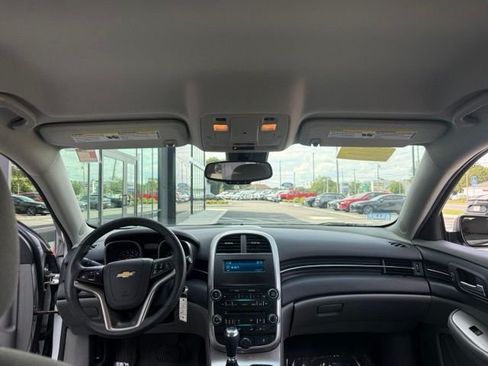 Used 2014 Chevrolet Malibu LS w/ Protection Package FWD image 15