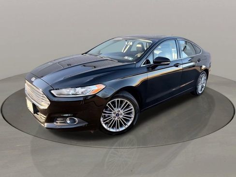 Used 2016 Ford Fusion SE w/ Equipment Group 202A image 24