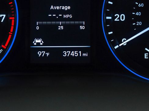 Used 2021 Hyundai Kona Night FWD image 17