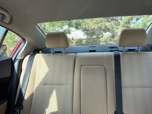 Used 2011 MAZDA MAZDA3 i Touring image 26