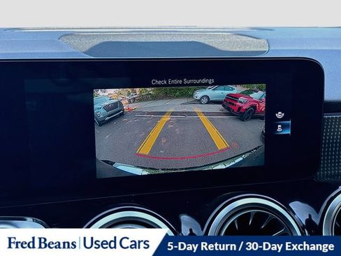 Used 2022 Mercedes-Benz GLB 250 4MATIC image 18