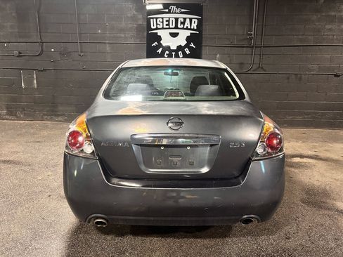 Used 2011 Nissan Altima 2.5 S FWD image 6