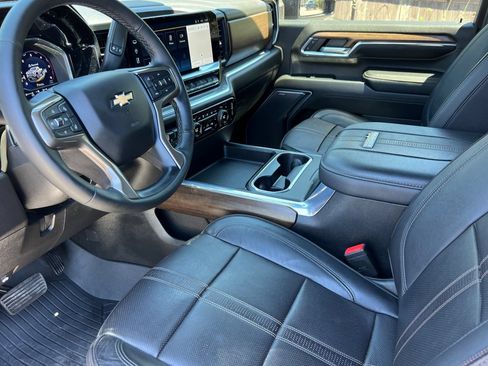 Used 2024 Chevrolet Silverado 2500 High Country AWD/4WD image 12